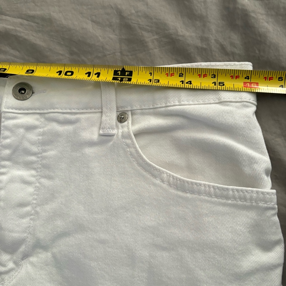 Gloria Vanderbilt Women's White Amanda Classic Rise Capri Jean 12 Cuffed - Picture 6 of 8